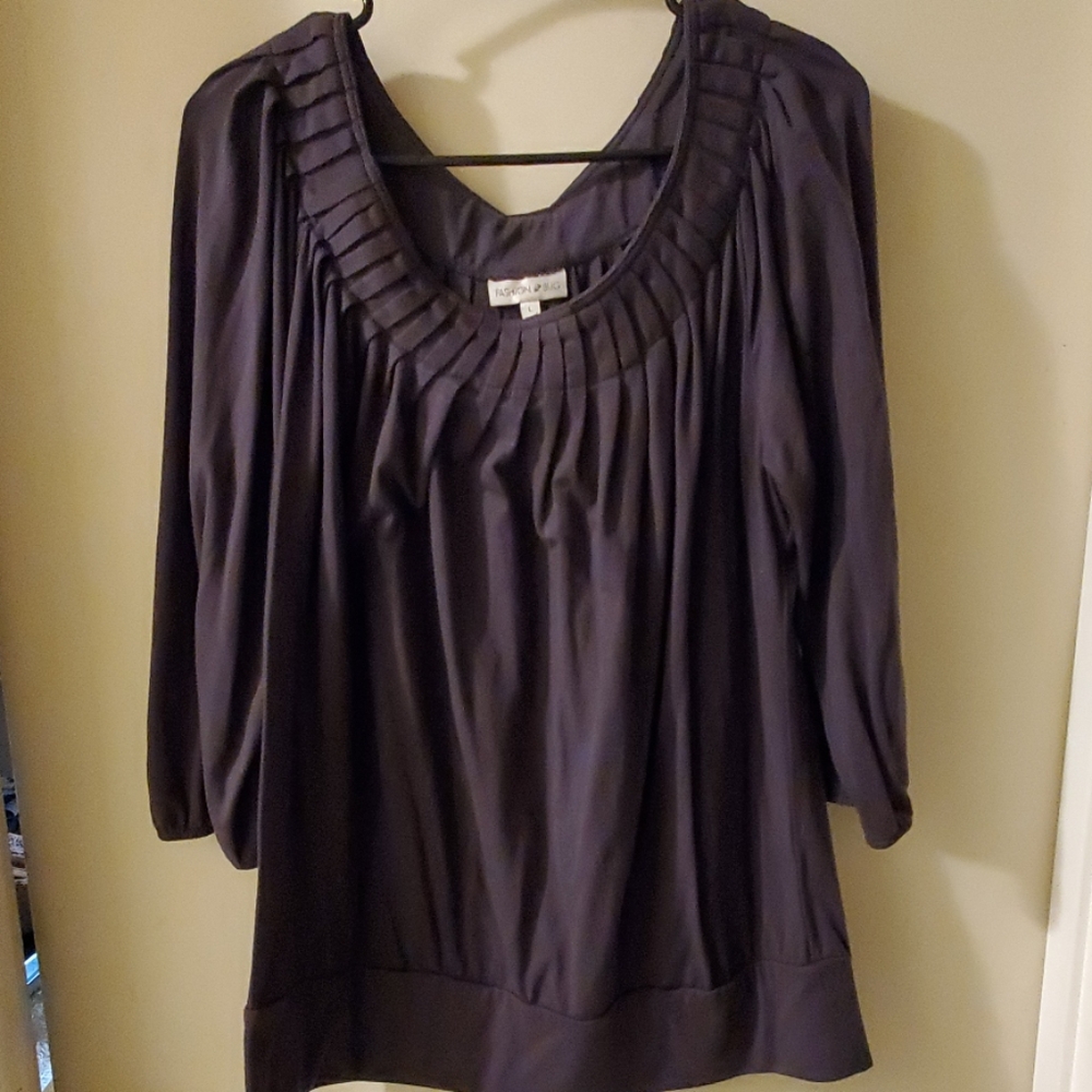 Mid sleeve blouse